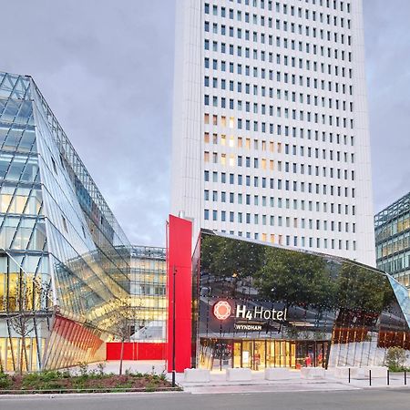 H4 Hotel Wyndham Paris Pleyel Resort Saint-Denis  Exterior photo