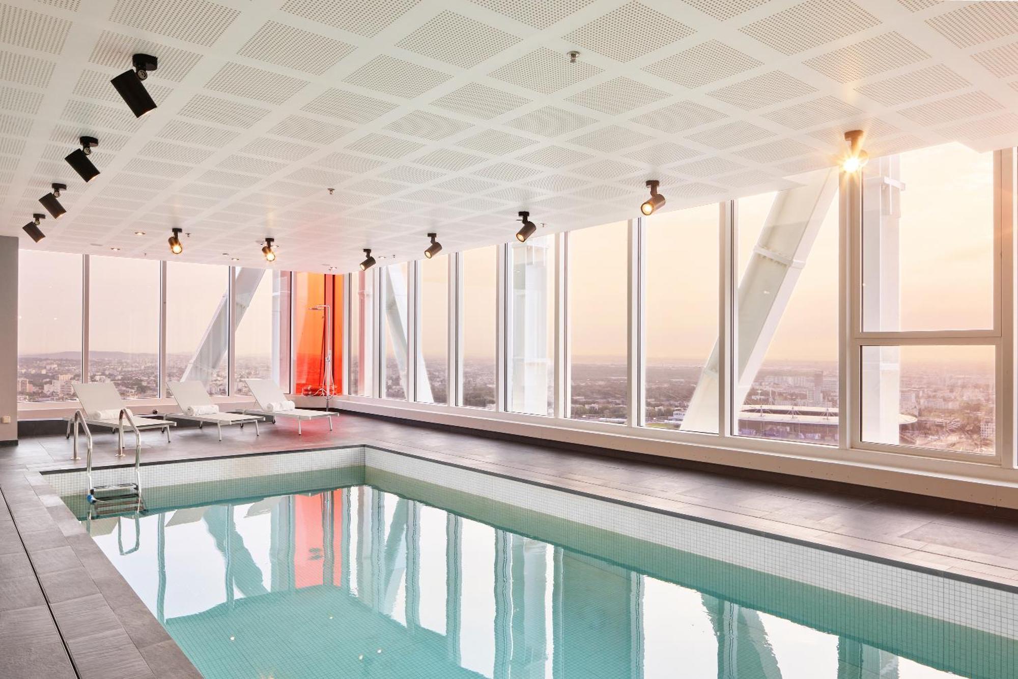 H4 Hotel Wyndham Paris Pleyel Resort Saint-Denis  Exterior photo