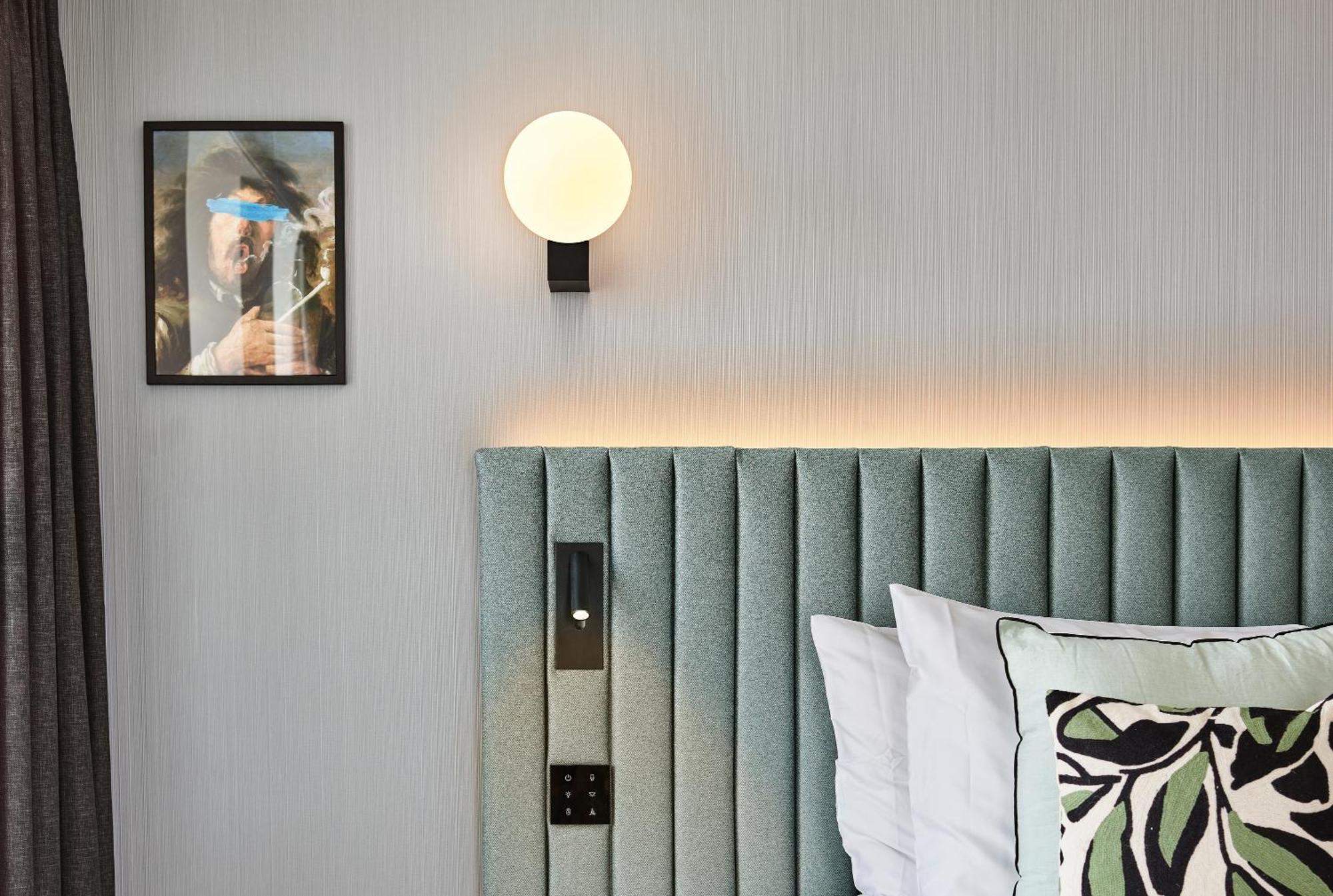 H4 Hotel Wyndham Paris Pleyel Resort Saint-Denis  Exterior photo