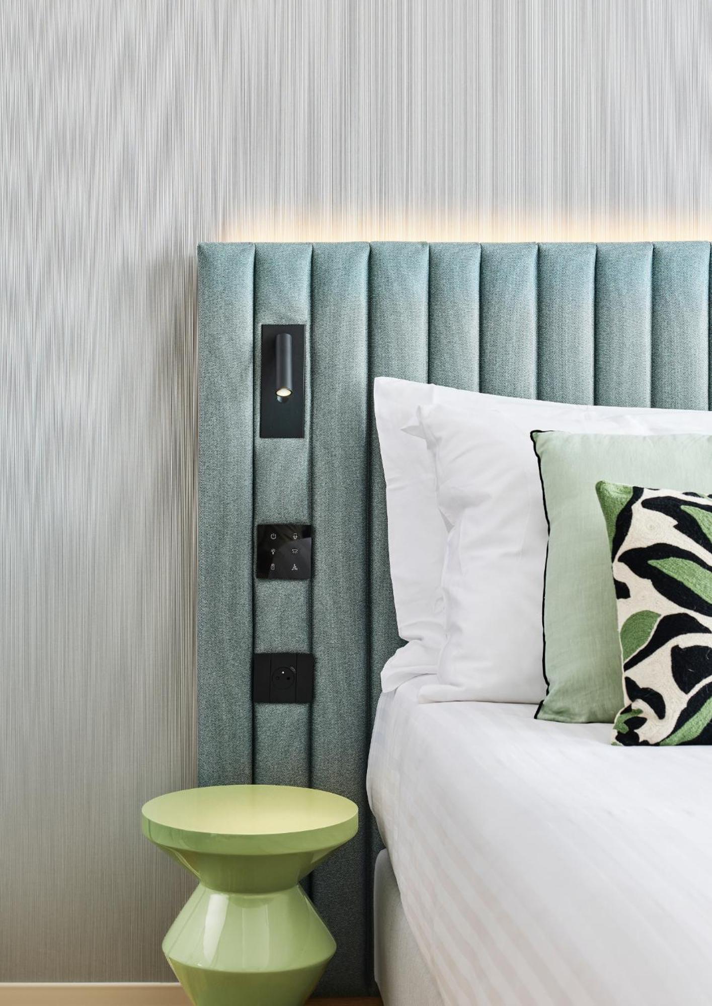 H4 Hotel Wyndham Paris Pleyel Resort Saint-Denis  Exterior photo